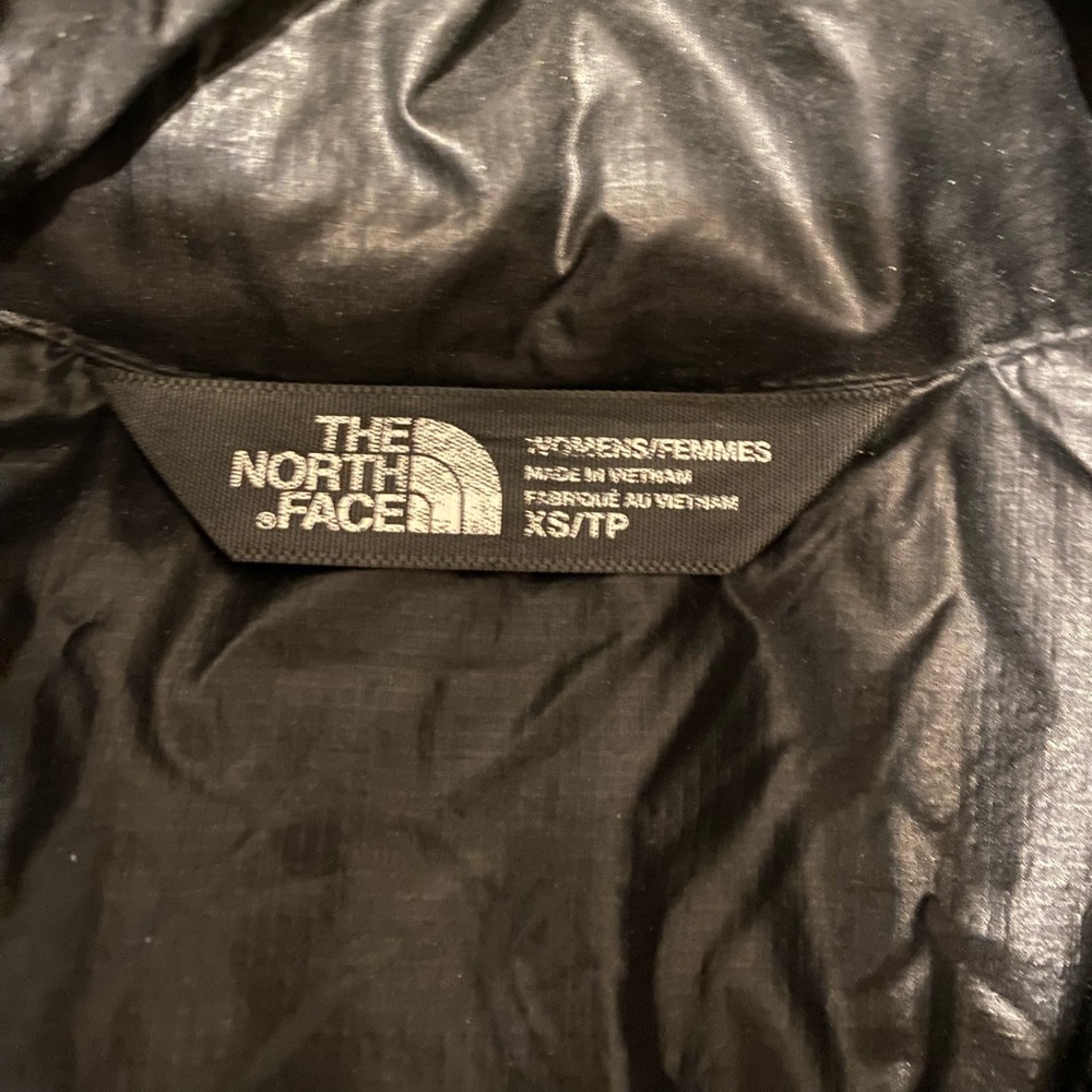 North Face Shell Jacket - Picture 3 of 3